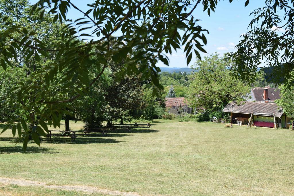 Bed and Breakfast Camping Chez Francis à Loupiac  Extérieur photo